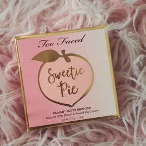Too Faced Sweetie Pie